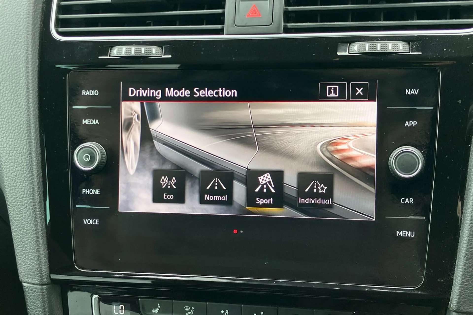 2019 VOLKSWAGEN GOLF 2019 VOLKSWAGEN GOLF