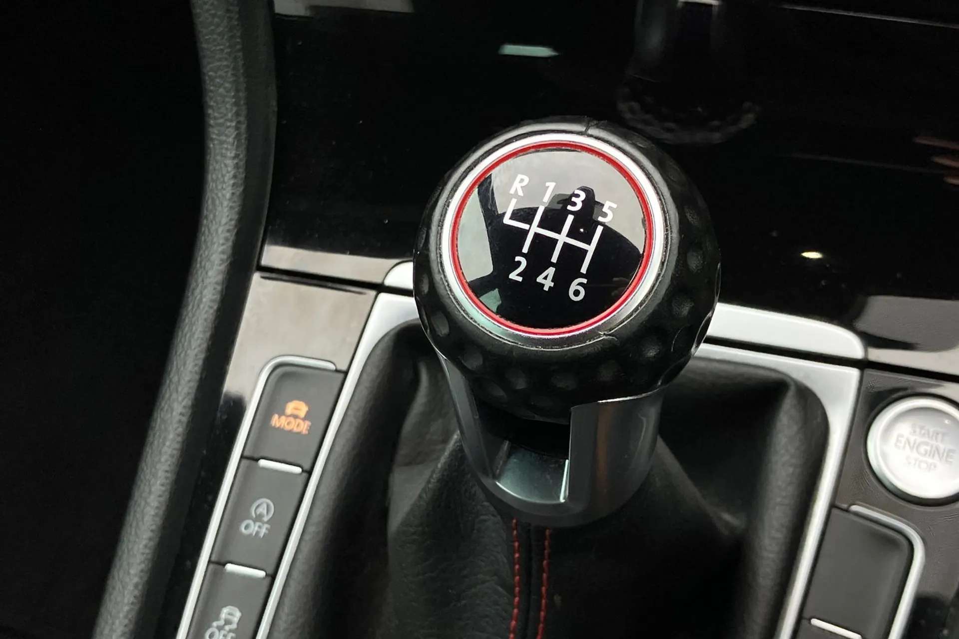 2019 VOLKSWAGEN GOLF 2019 VOLKSWAGEN GOLF