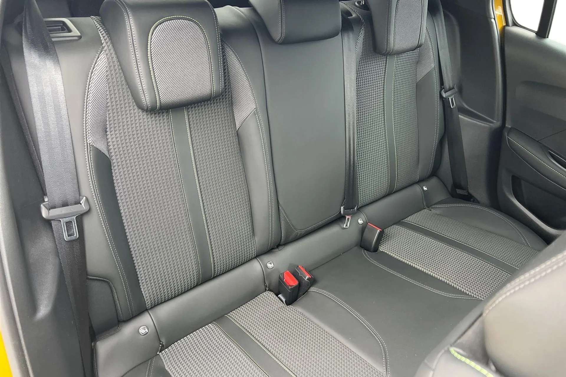 2020 PEUGEOT 208 2020 PEUGEOT 208