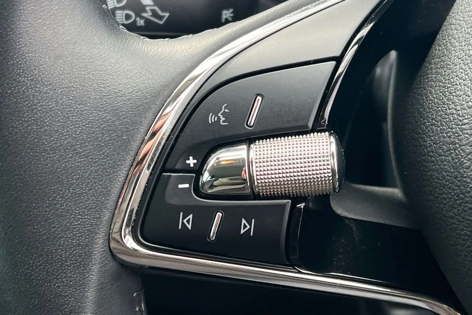 2022 SKODA KAROQ 2022 SKODA KAROQ