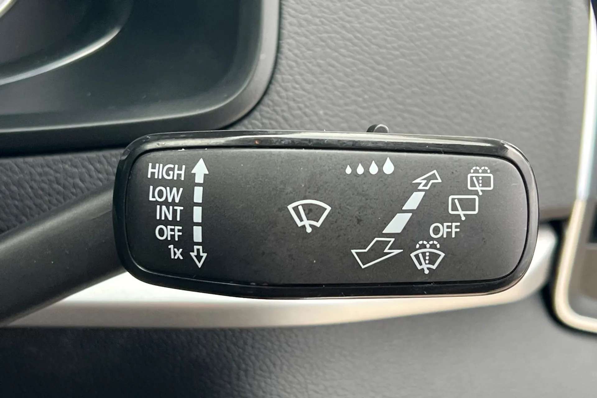 2022 SKODA KAROQ 2022 SKODA KAROQ