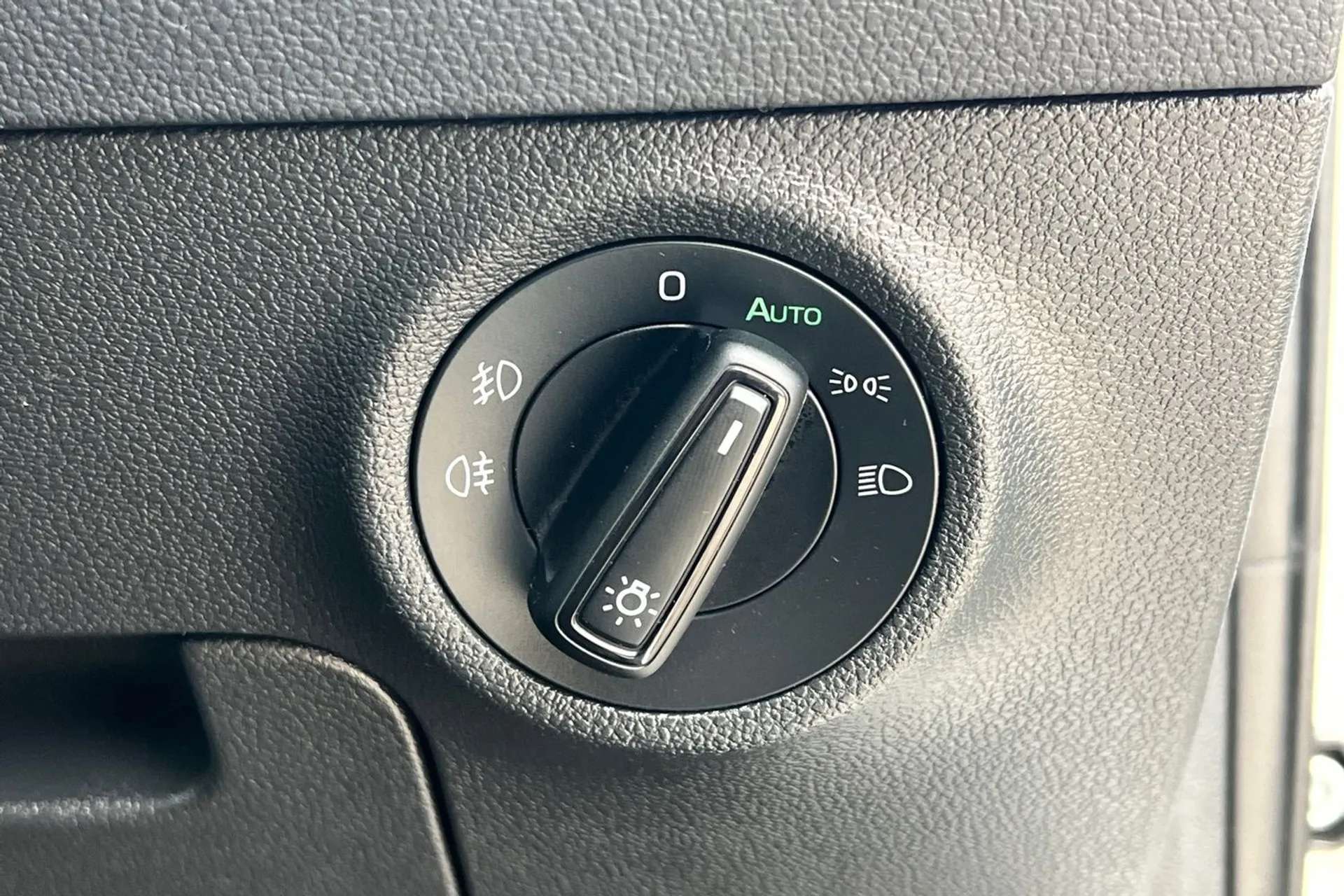 2022 SKODA KAROQ 2022 SKODA KAROQ