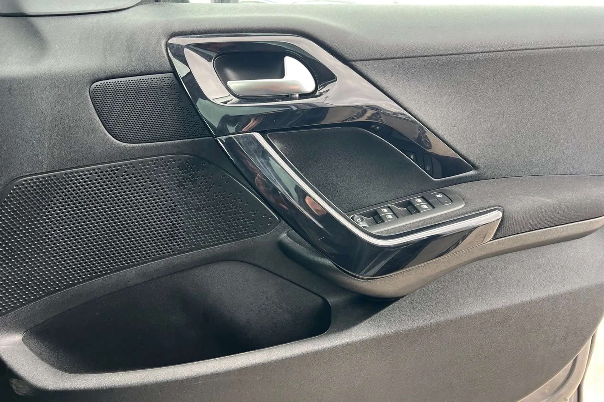 2019 PEUGEOT 208 2019 PEUGEOT 208