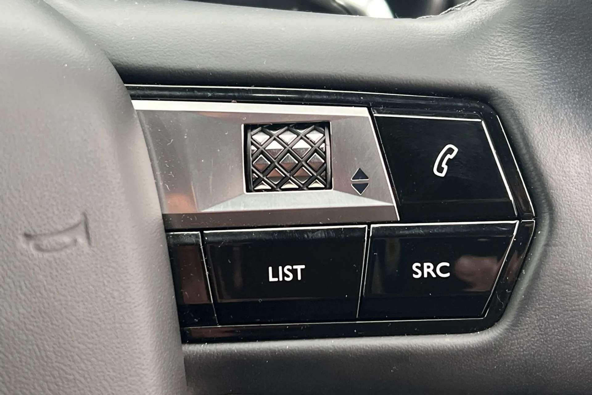 2022 DS DS7 CROSSBACK 2022 DS DS7 CROSSBACK