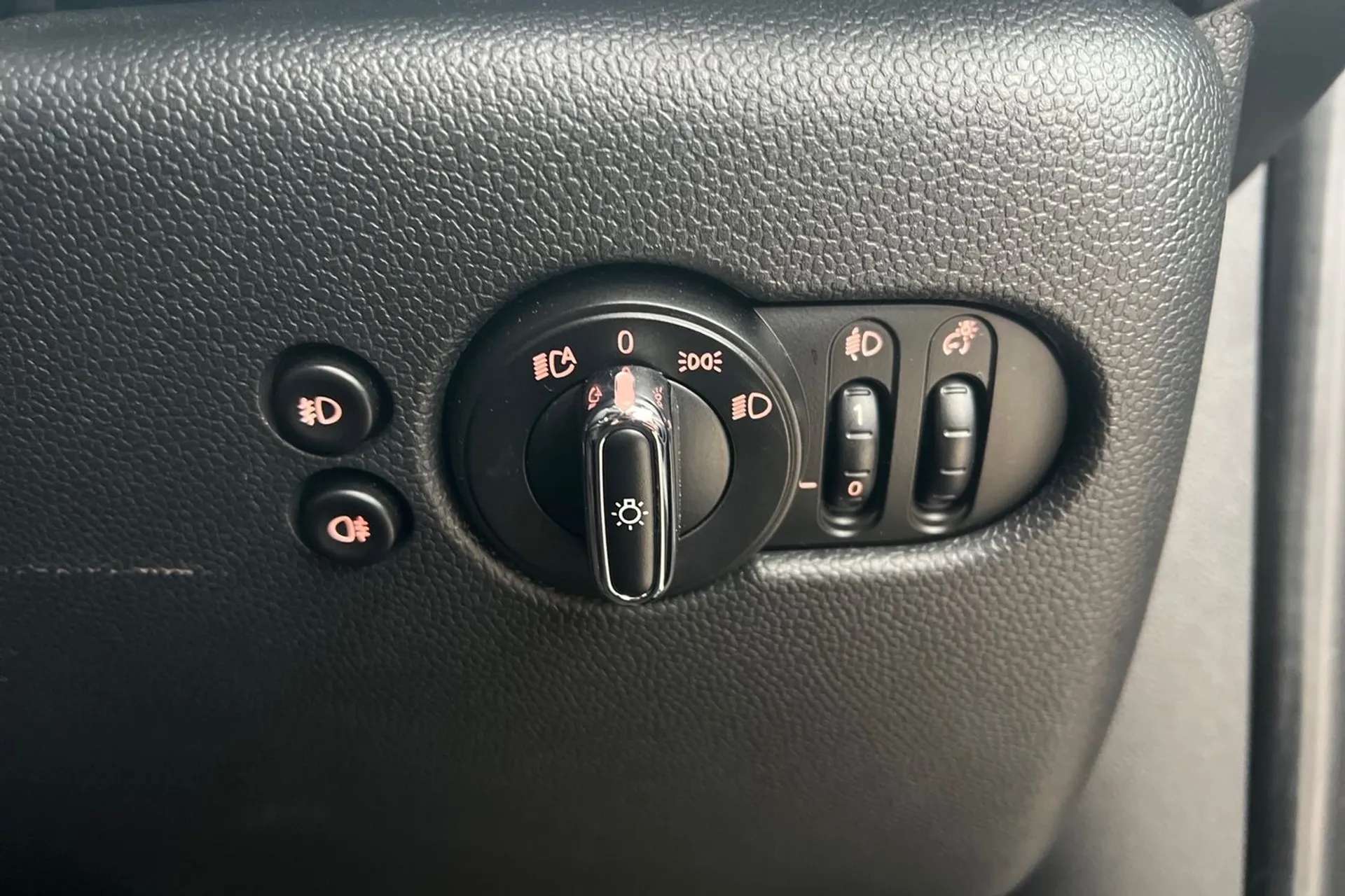 2018 MINI HATCH 2018 MINI HATCH