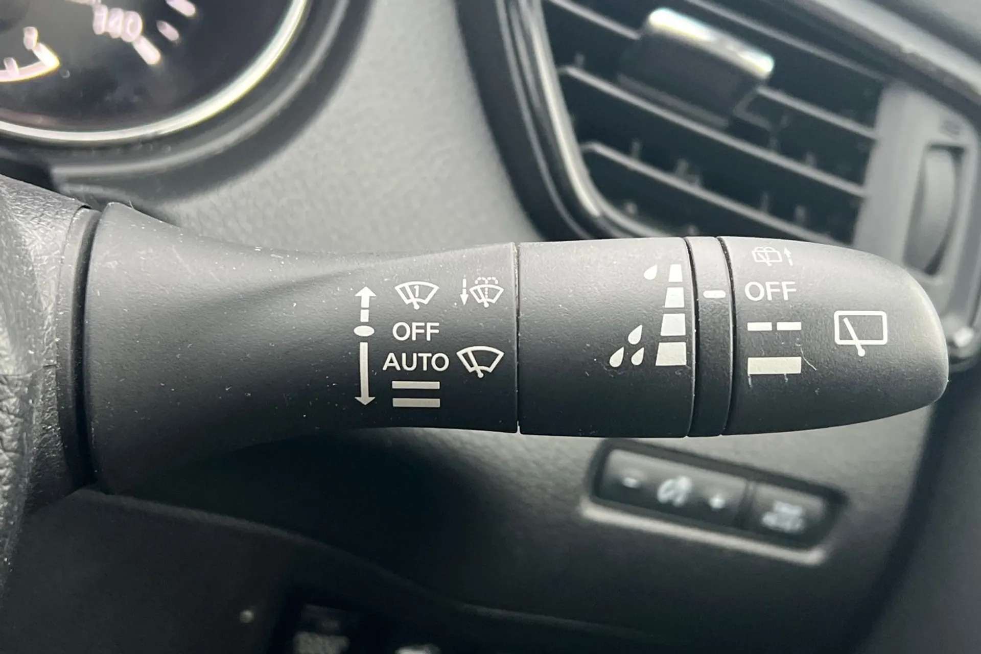 2018 NISSAN X-TRAIL 2018 NISSAN X-TRAIL