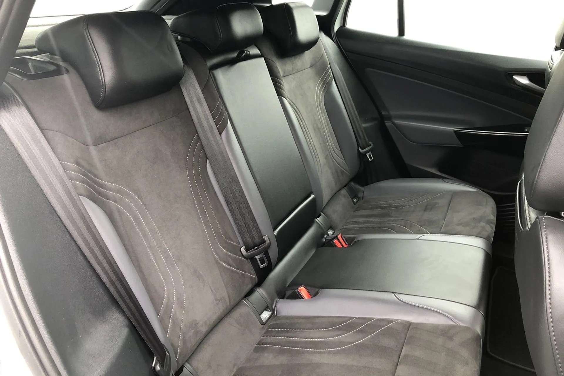 2023 VOLKSWAGEN ID.4 2023 VOLKSWAGEN ID.4