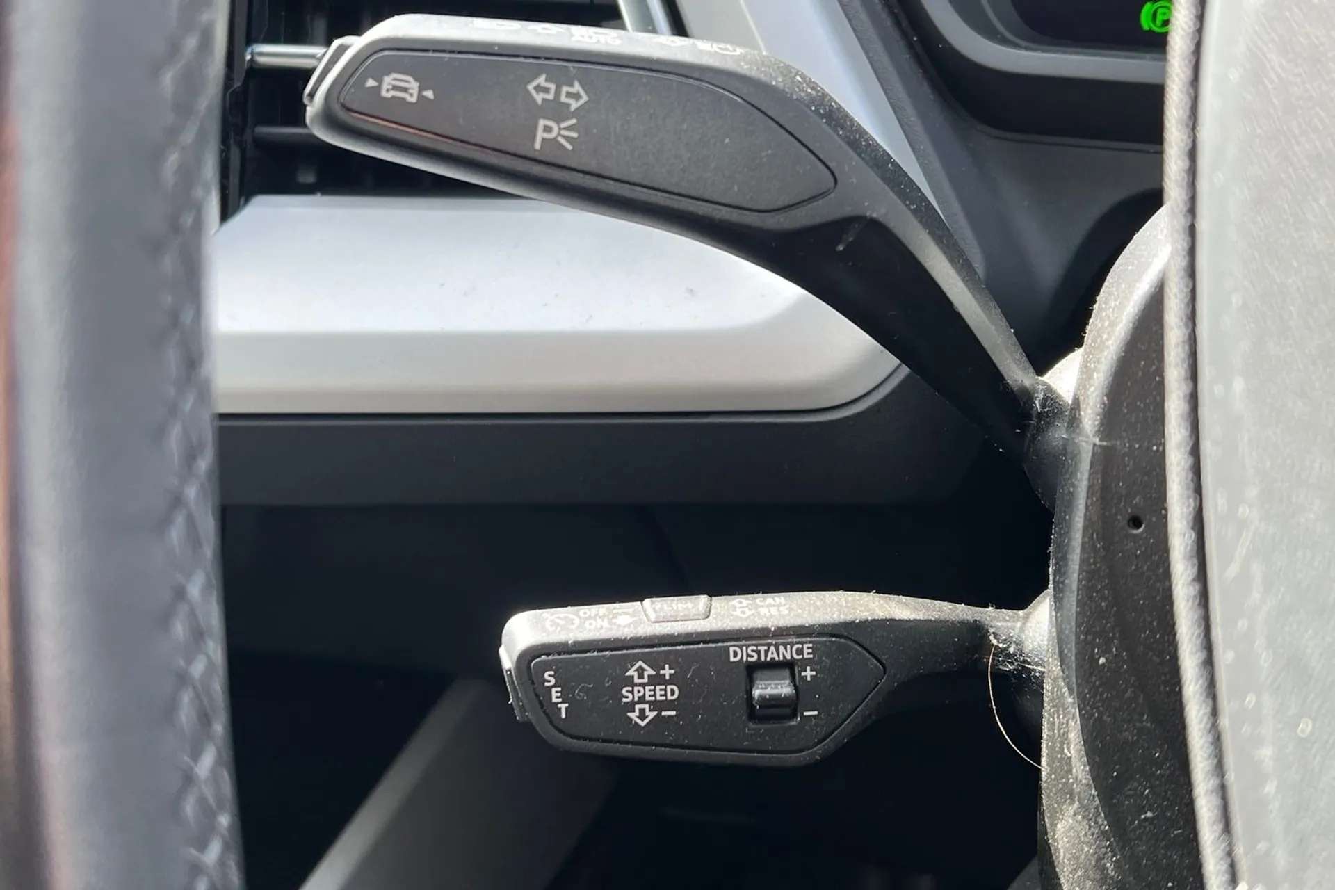 2023 AUDI Q4 2023 AUDI Q4