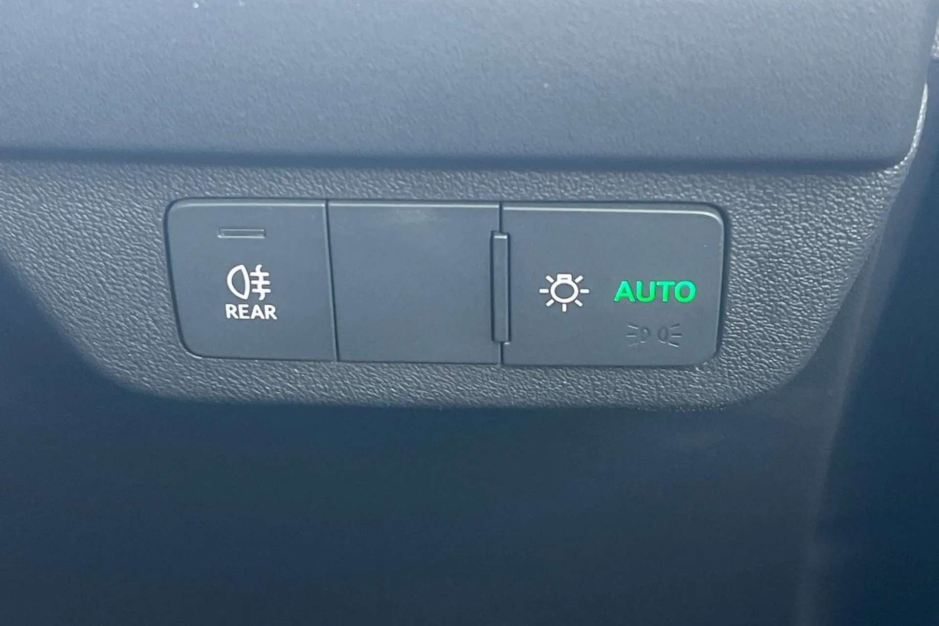 2023 AUDI Q4 2023 AUDI Q4