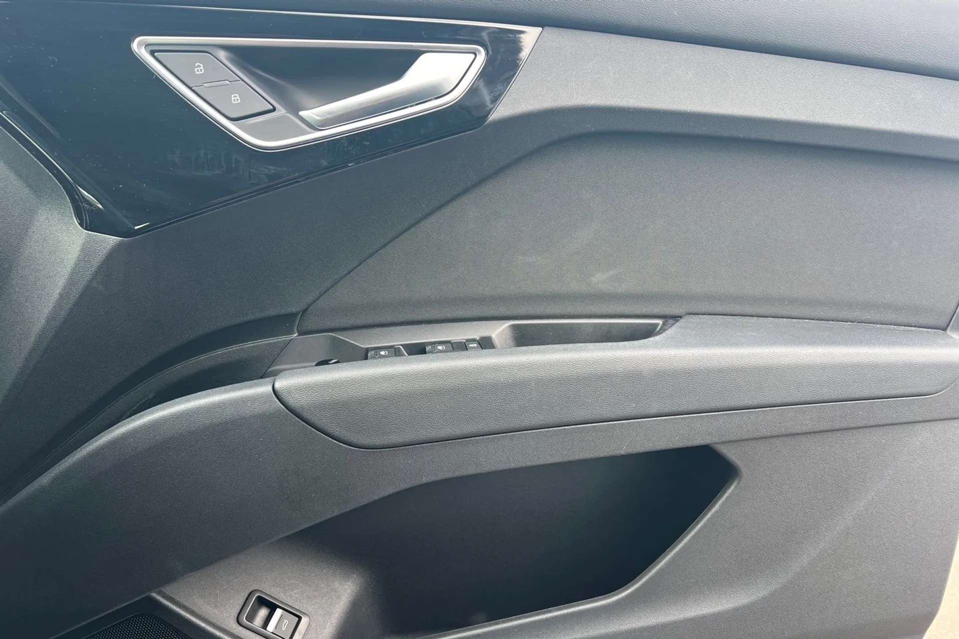 2023 AUDI Q4 2023 AUDI Q4