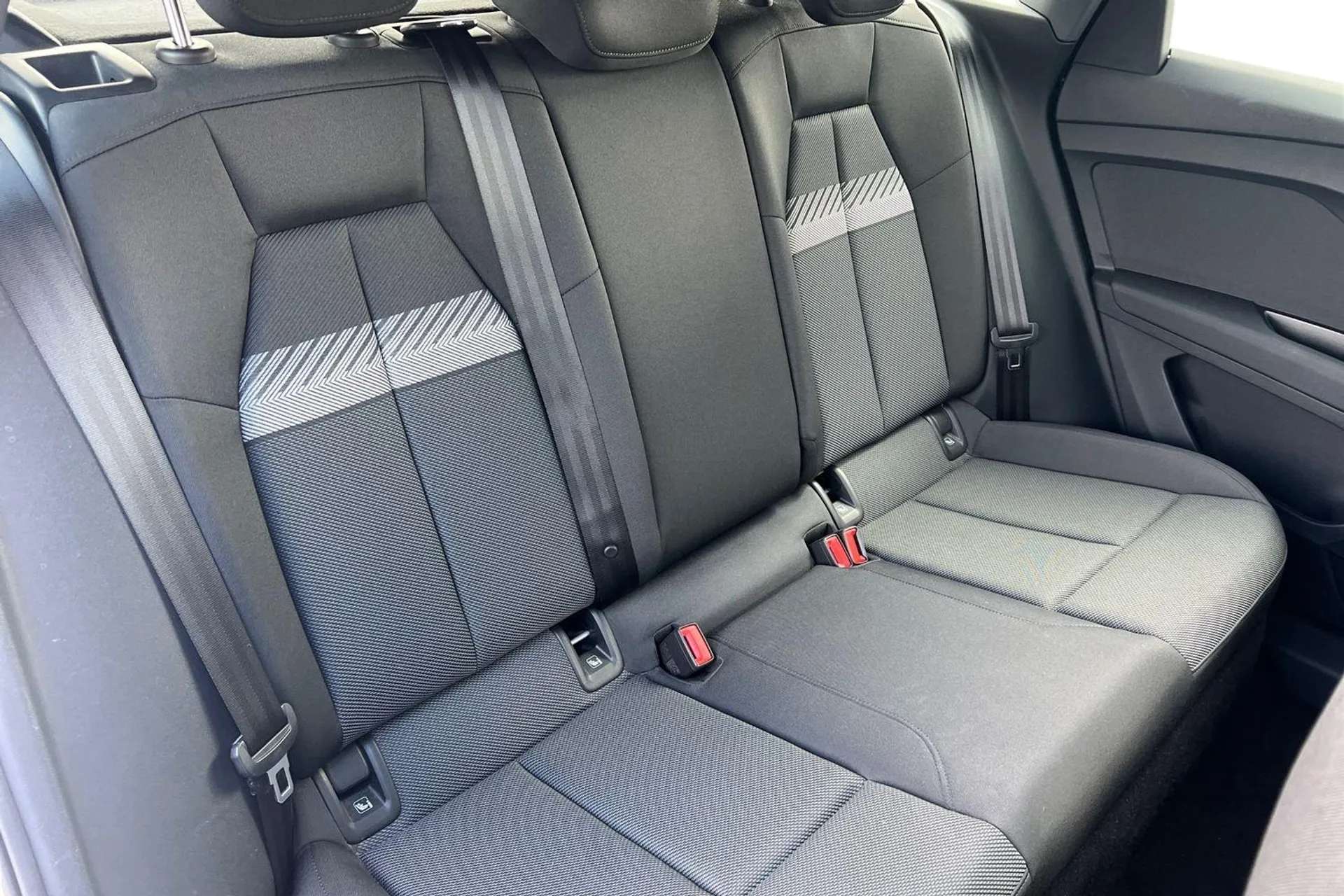 2023 AUDI Q4 2023 AUDI Q4