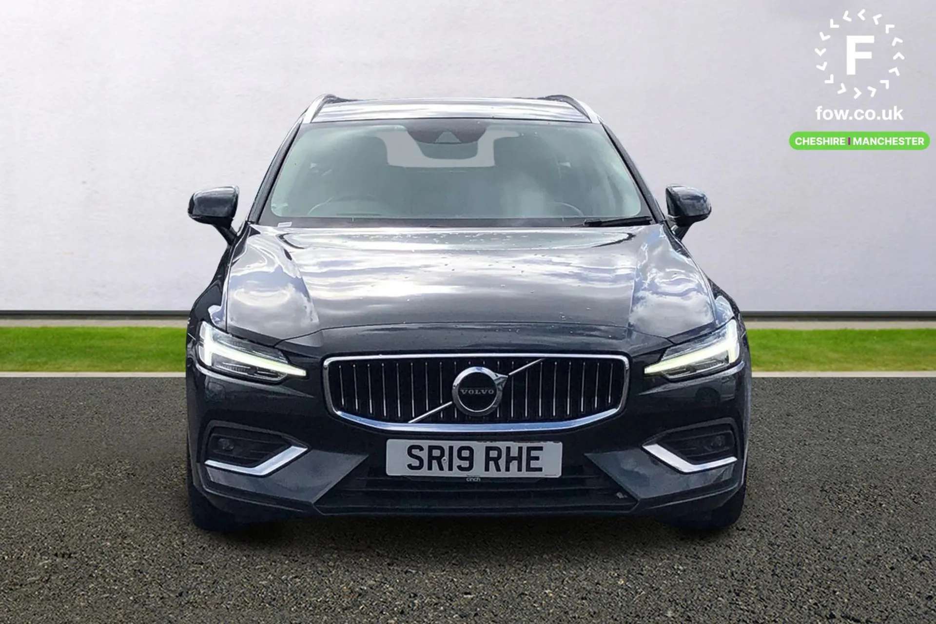 2019 VOLVO V60 2019 VOLVO V60