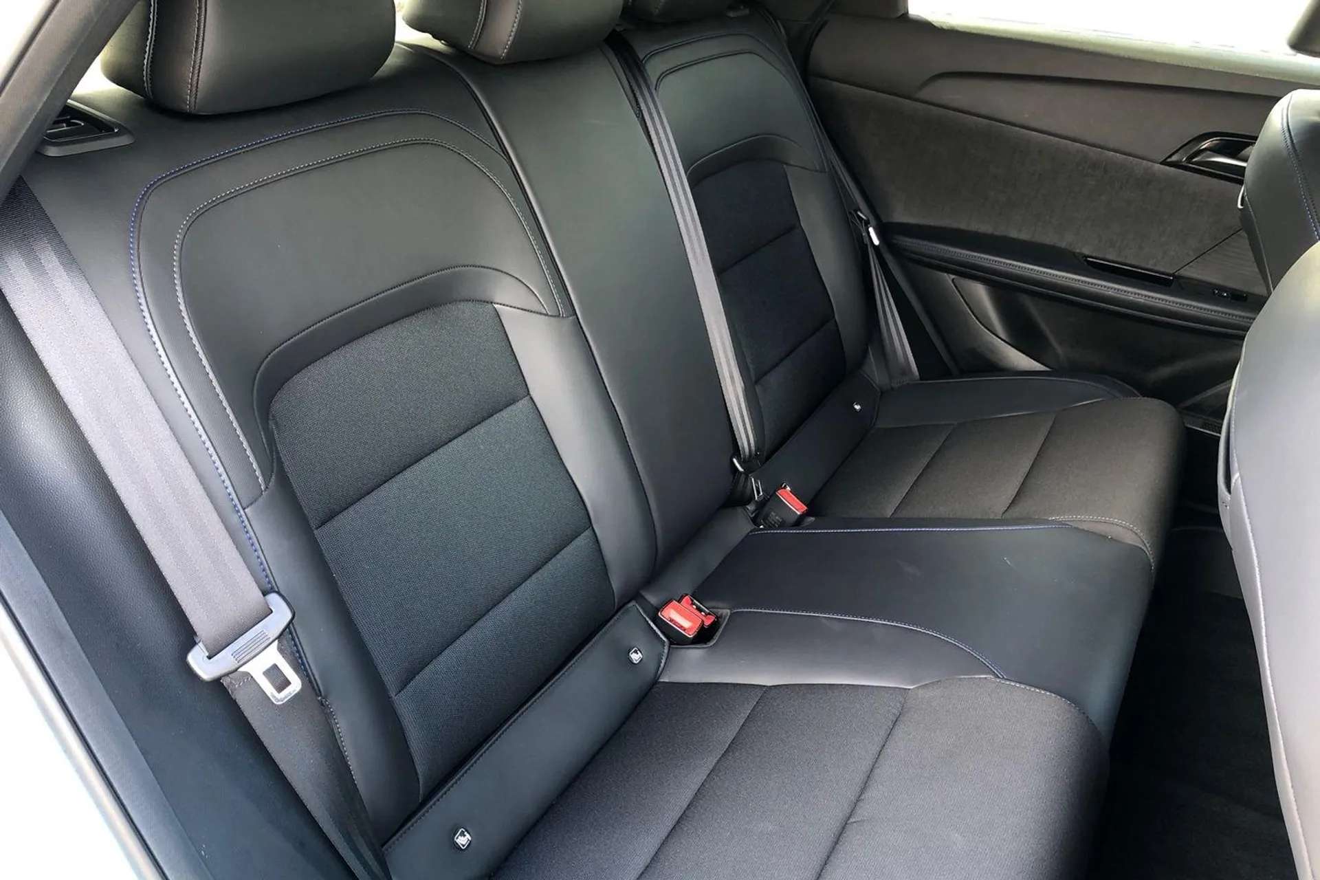 2024 MG MOTOR UK MG4 2024 MG MOTOR UK MG4