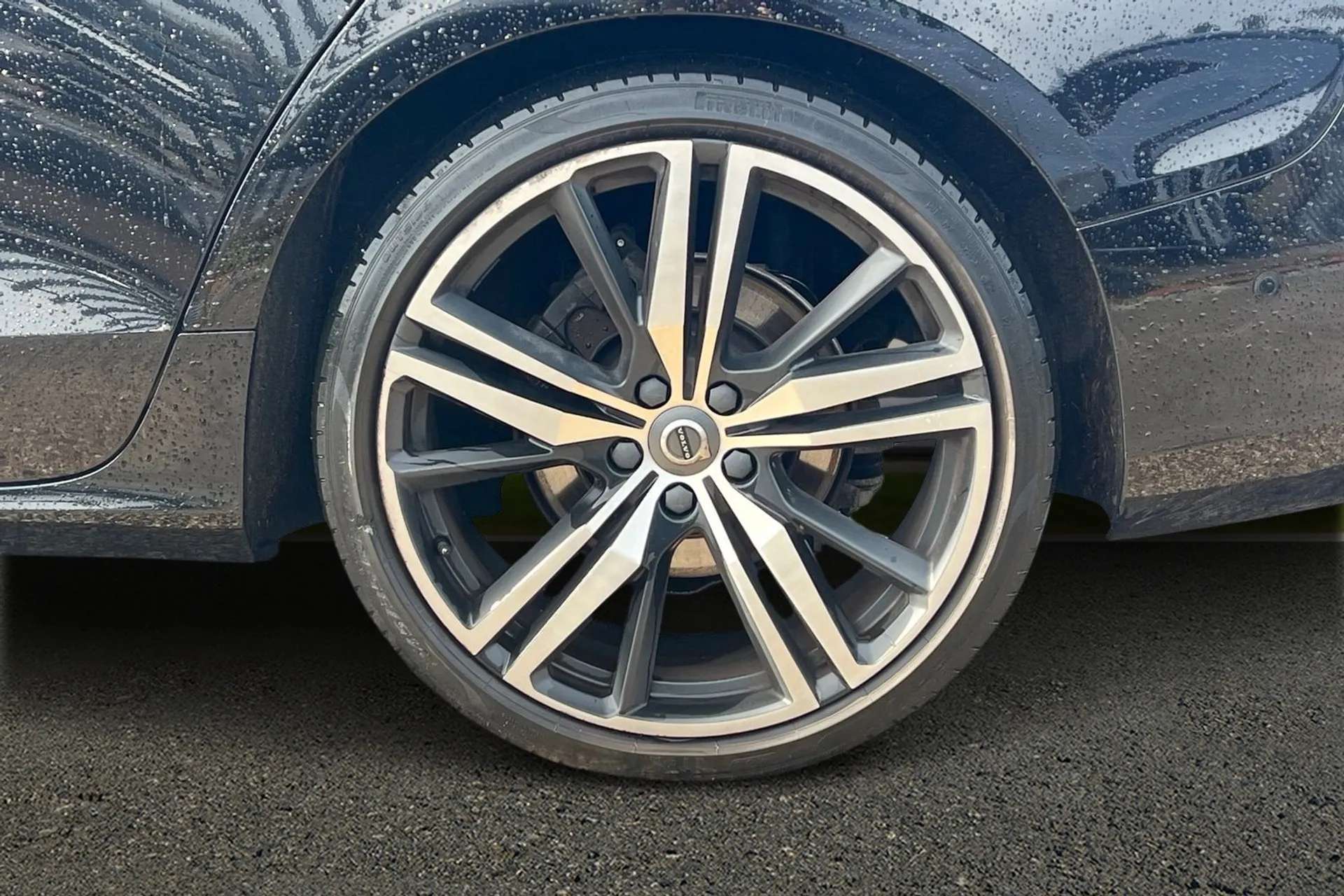 2020 VOLVO V60 2020 VOLVO V60