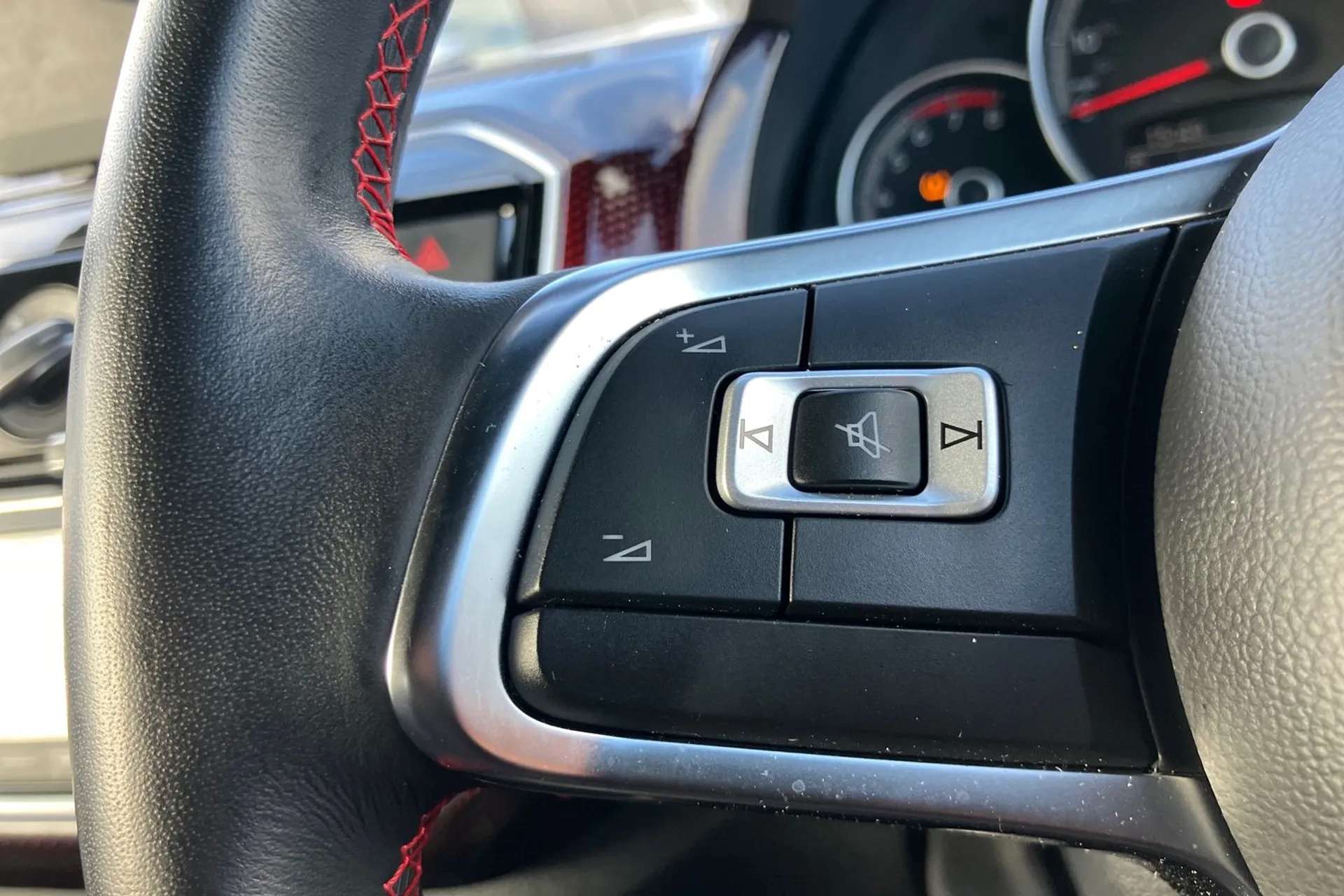 2022 VOLKSWAGEN UP 2022 VOLKSWAGEN UP