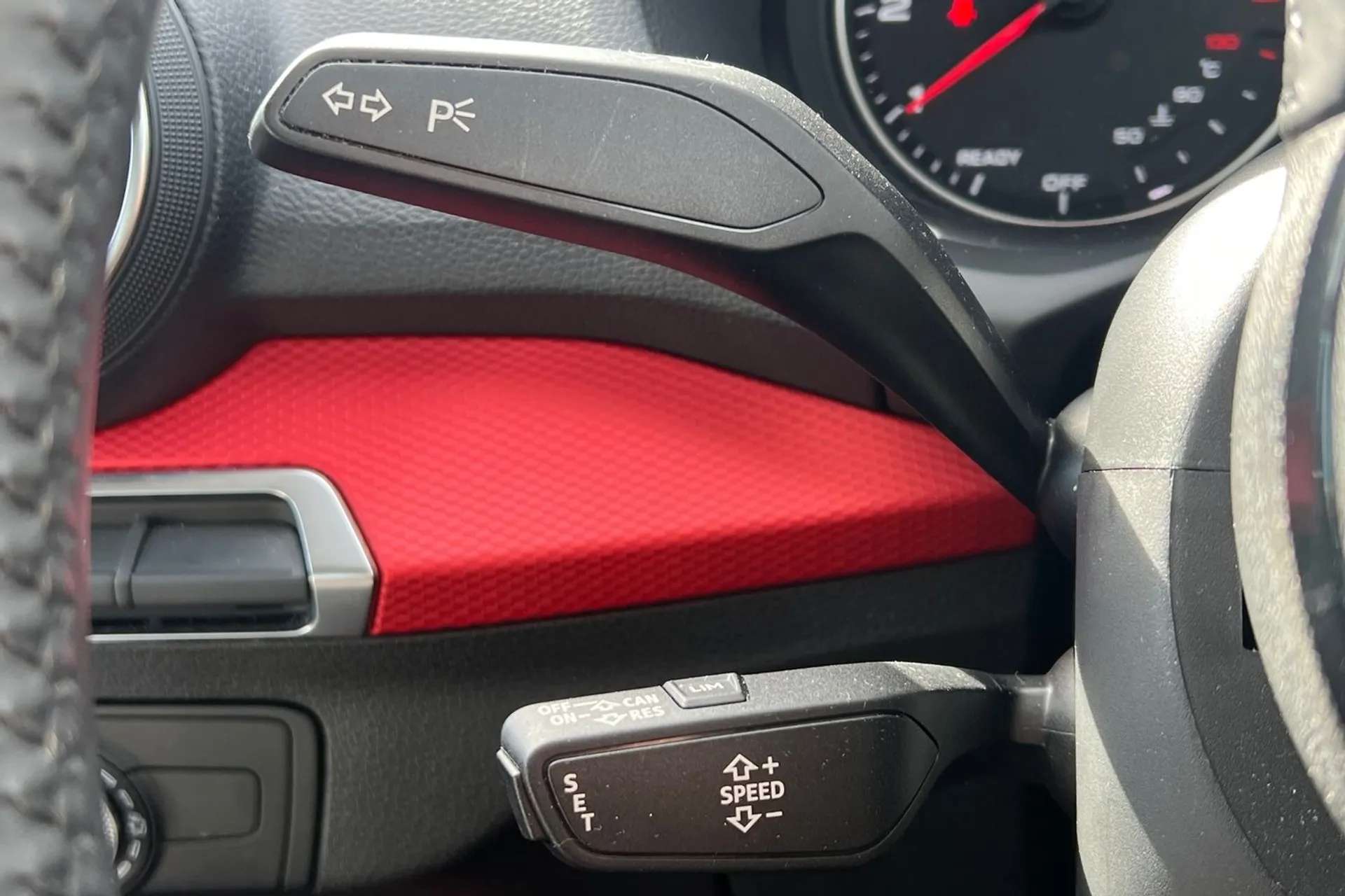 2020 AUDI Q2 2020 AUDI Q2