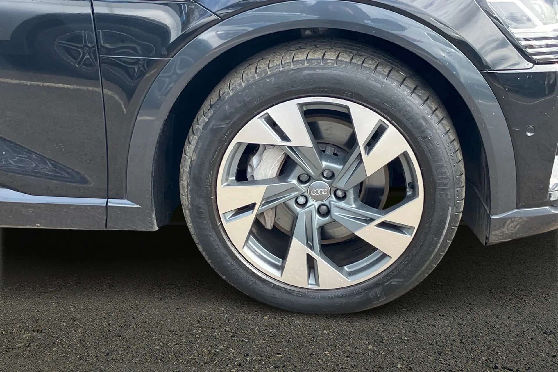 2019 AUDI E-TRON 2019 AUDI E-TRON