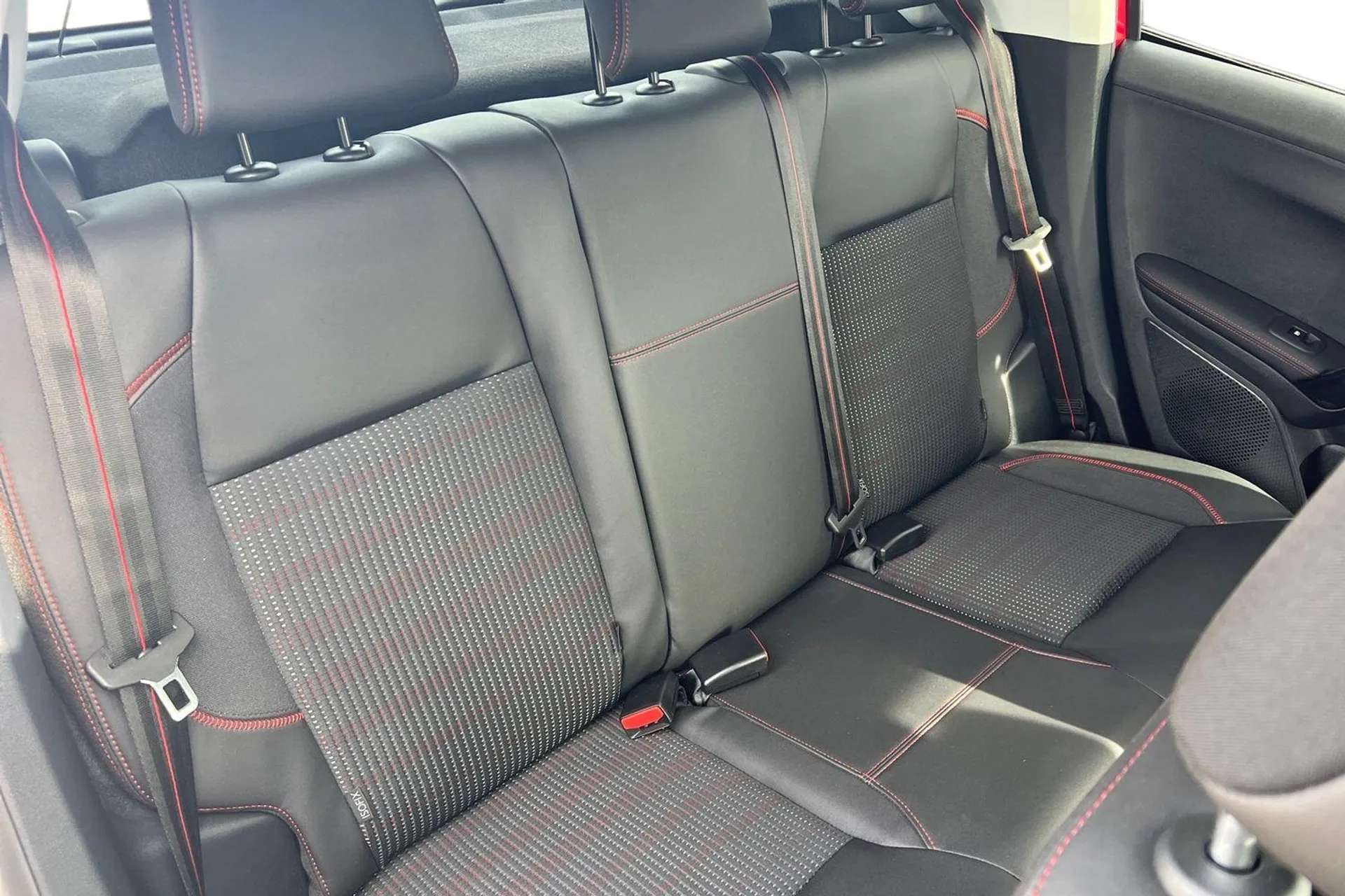 2017 PEUGEOT 208 2017 PEUGEOT 208