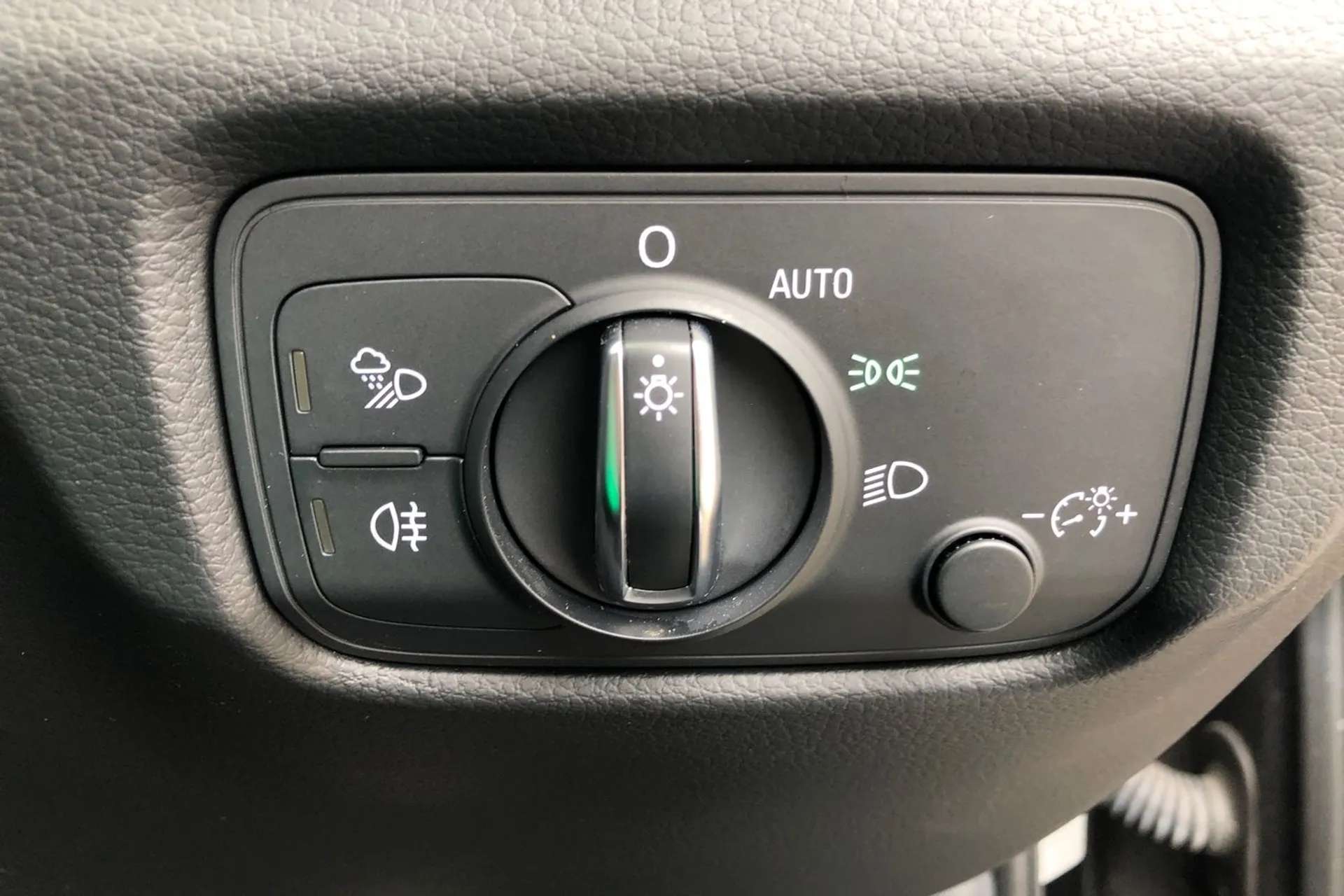 2017 AUDI A3 2017 AUDI A3