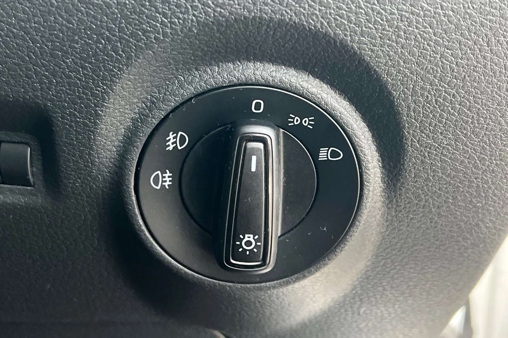 2018 SKODA FABIA 2018 SKODA FABIA