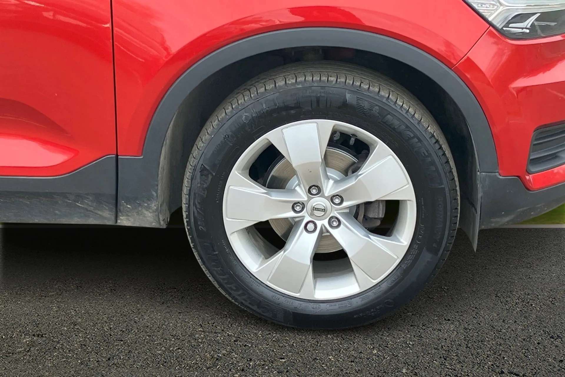 2020 VOLVO XC40 2020 VOLVO XC40