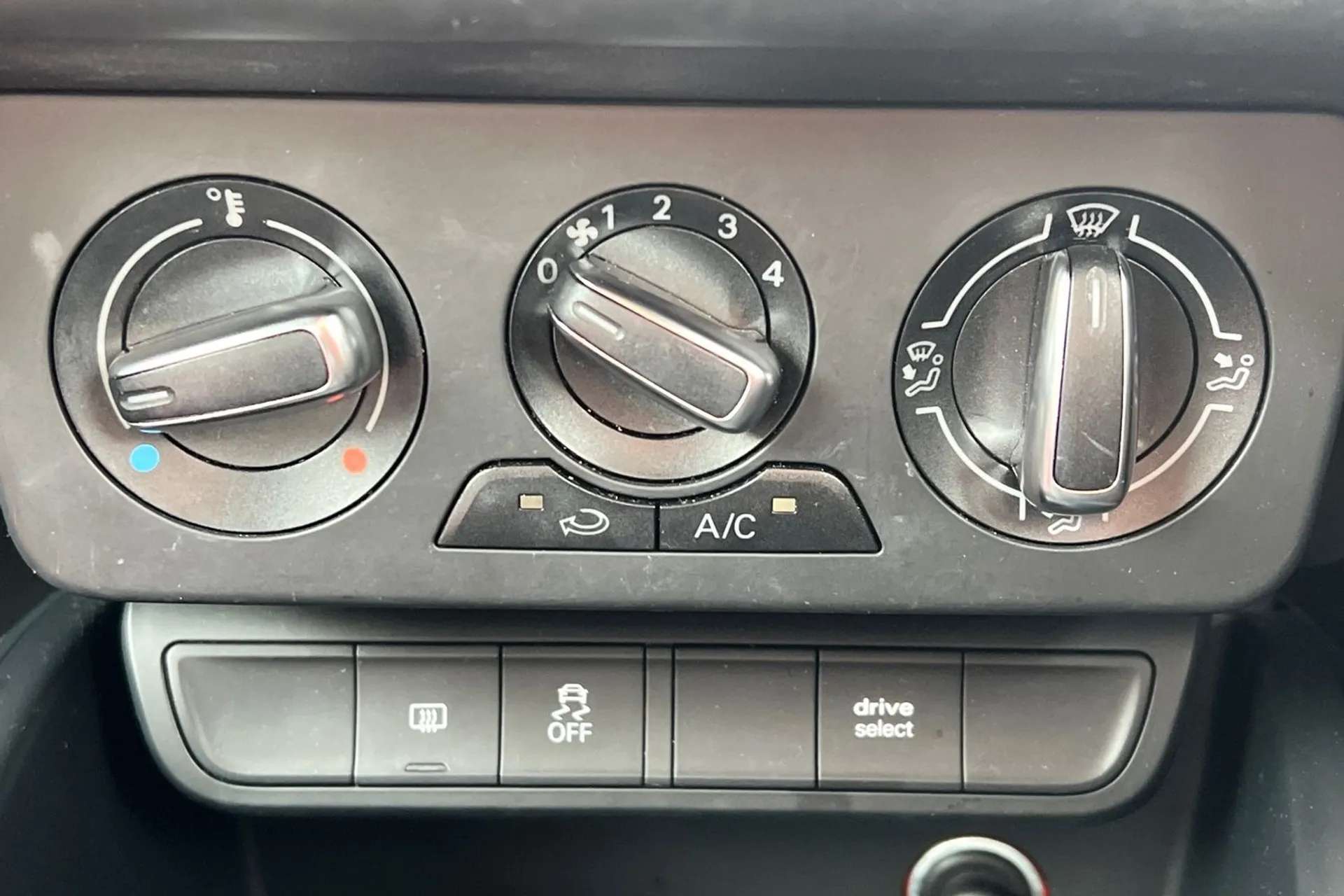 2018 AUDI A1 2018 AUDI A1