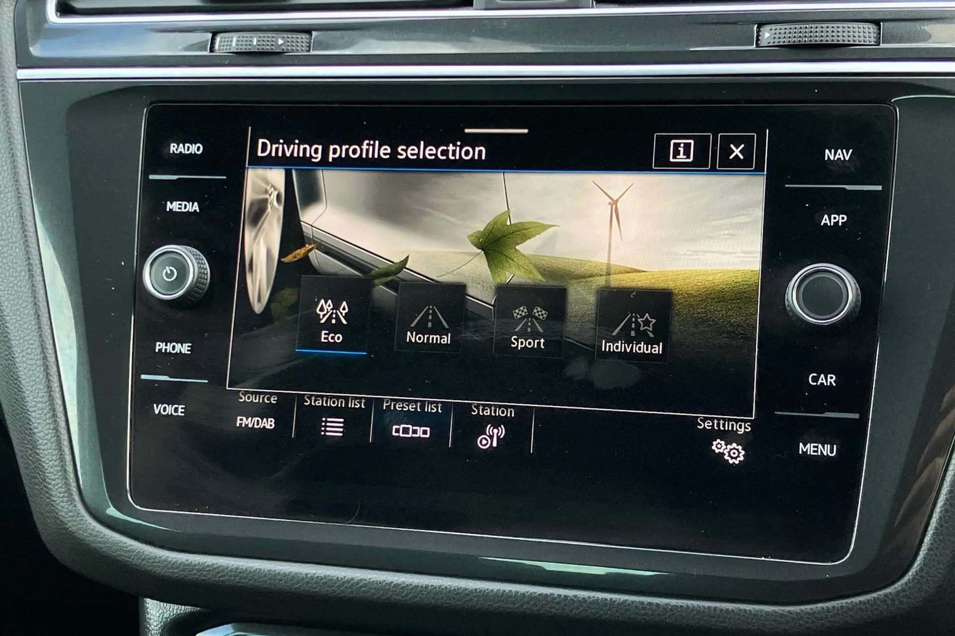 2022 VOLKSWAGEN TIGUAN 2022 VOLKSWAGEN TIGUAN