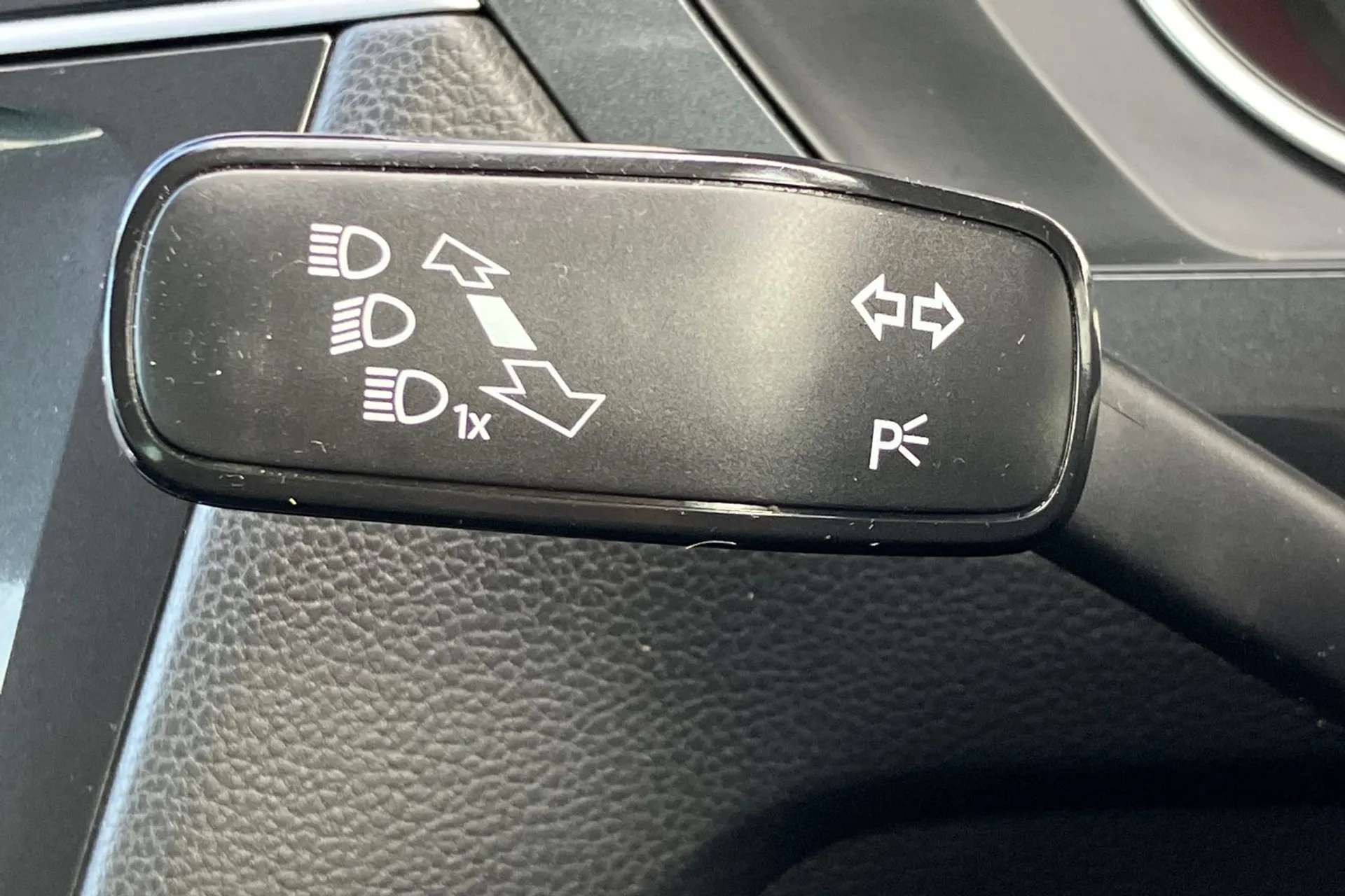 2022 VOLKSWAGEN TIGUAN 2022 VOLKSWAGEN TIGUAN