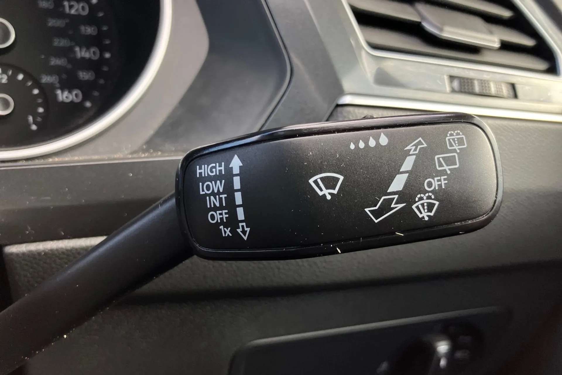 2022 VOLKSWAGEN TIGUAN 2022 VOLKSWAGEN TIGUAN