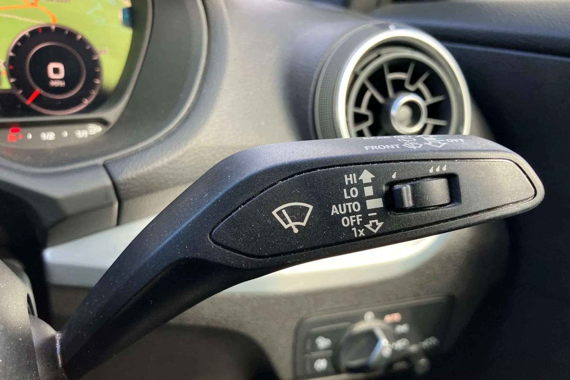 2019 AUDI Q2 2019 AUDI Q2