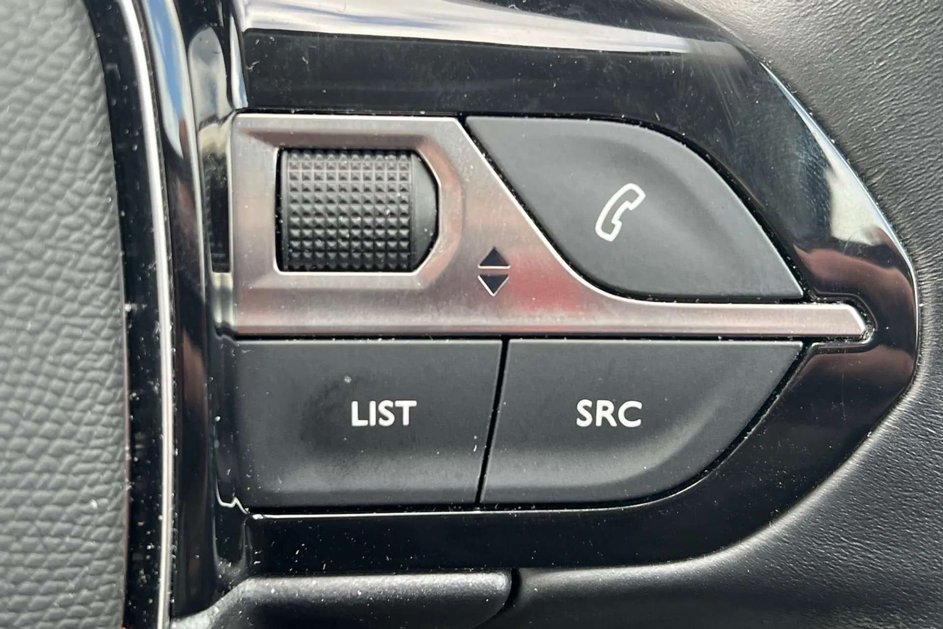 2021 PEUGEOT 3008 2021 PEUGEOT 3008