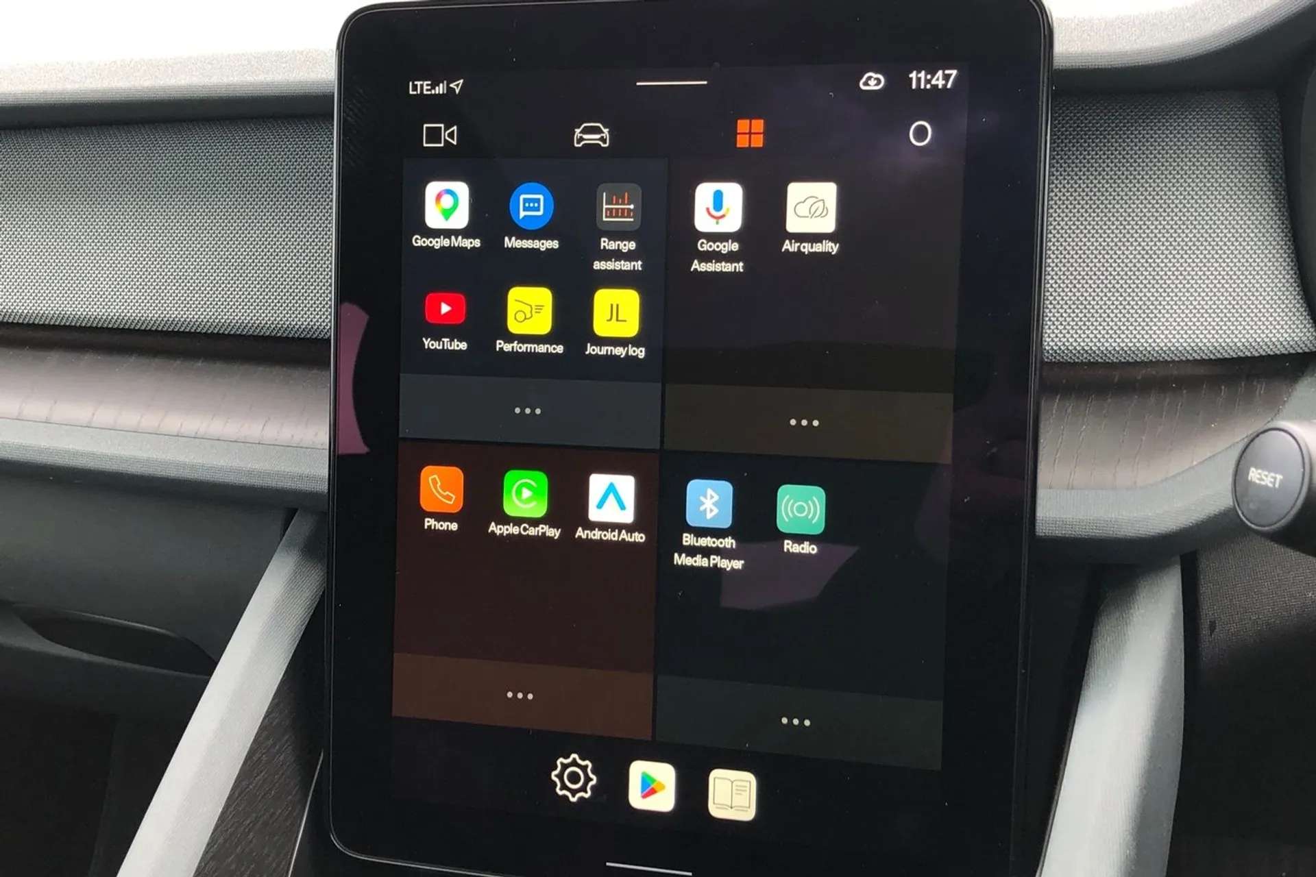 2023 POLESTAR 2 2023 POLESTAR 2