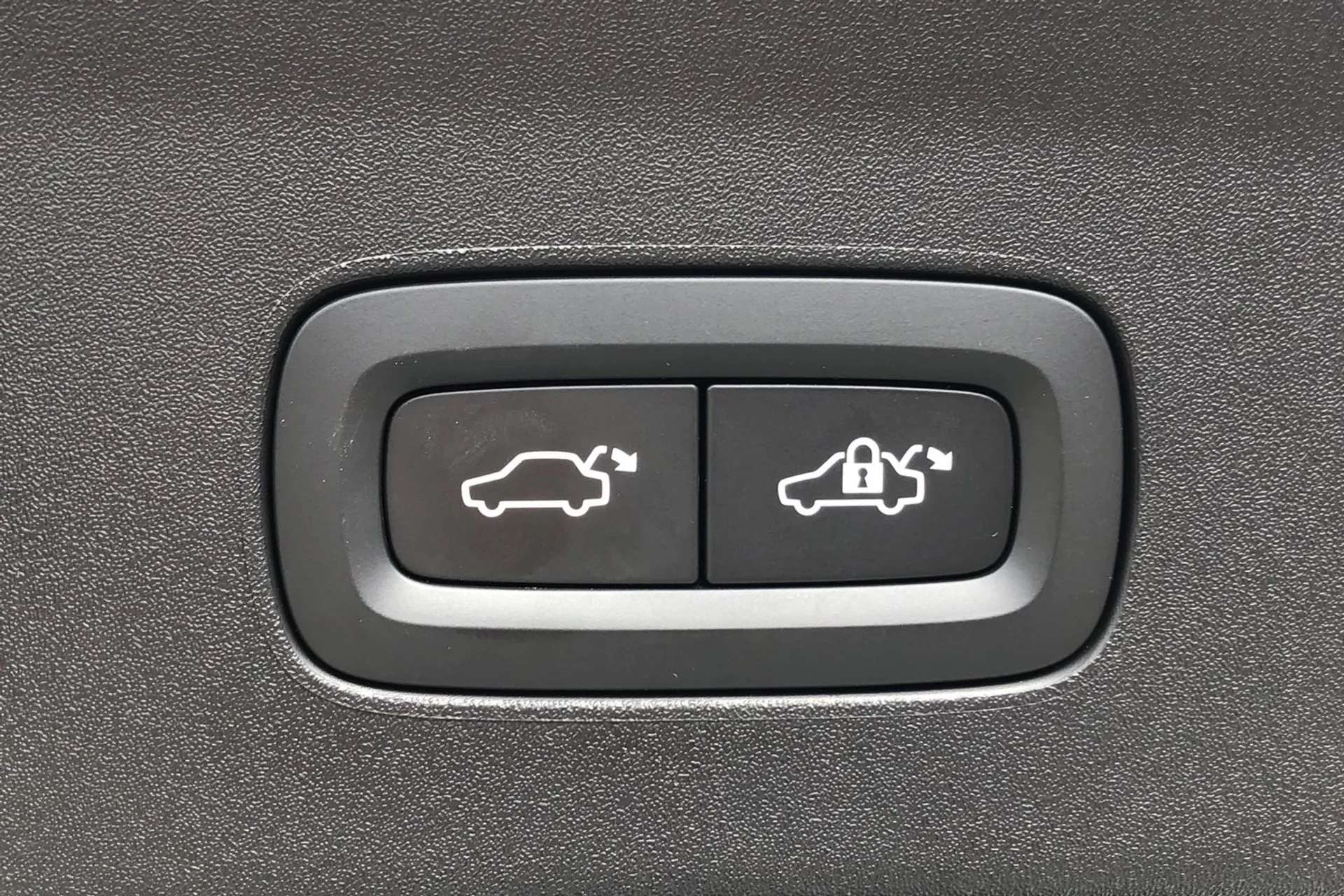 2023 POLESTAR 2 2023 POLESTAR 2