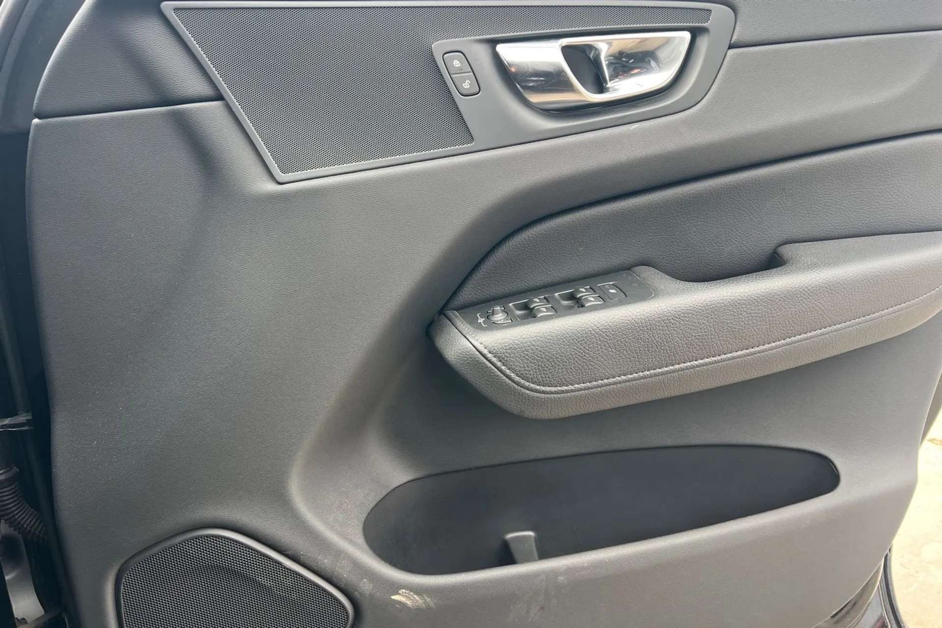 2021 VOLVO XC60 2021 VOLVO XC60