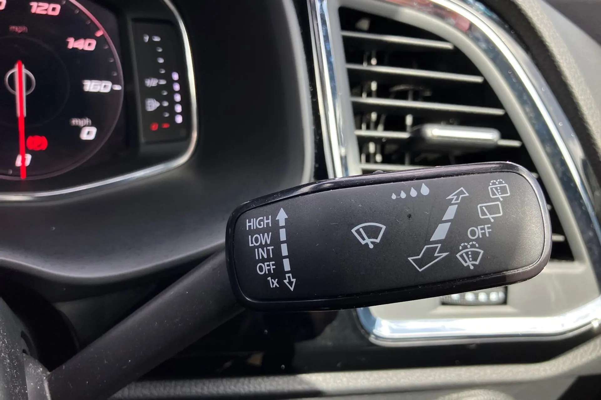 2020 SEAT ATECA 2020 SEAT ATECA
