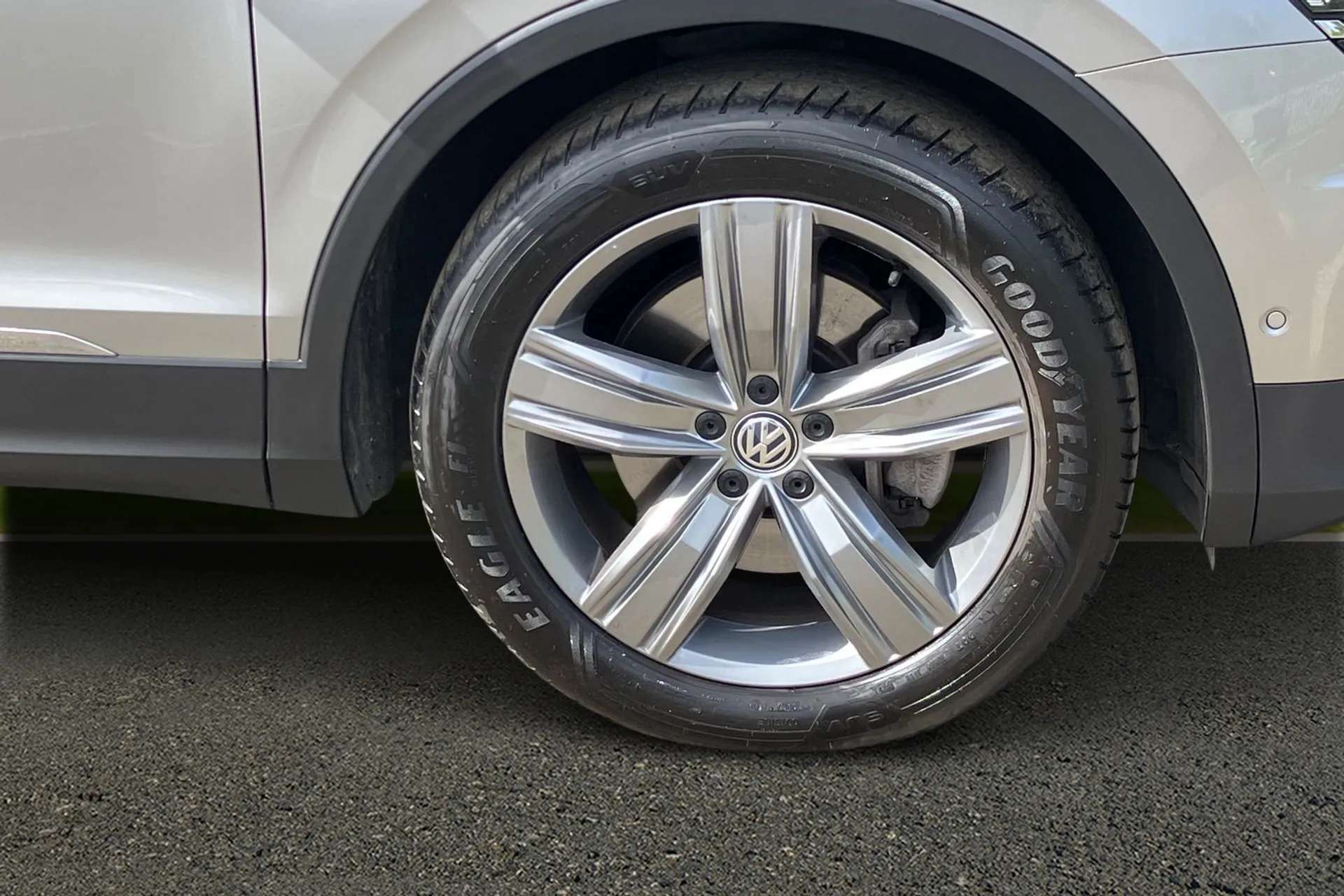 2019 VOLKSWAGEN TIGUAN 2019 VOLKSWAGEN TIGUAN