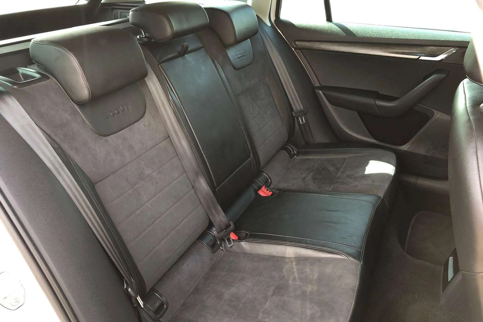 2016 SKODA OCTAVIA 2016 SKODA OCTAVIA