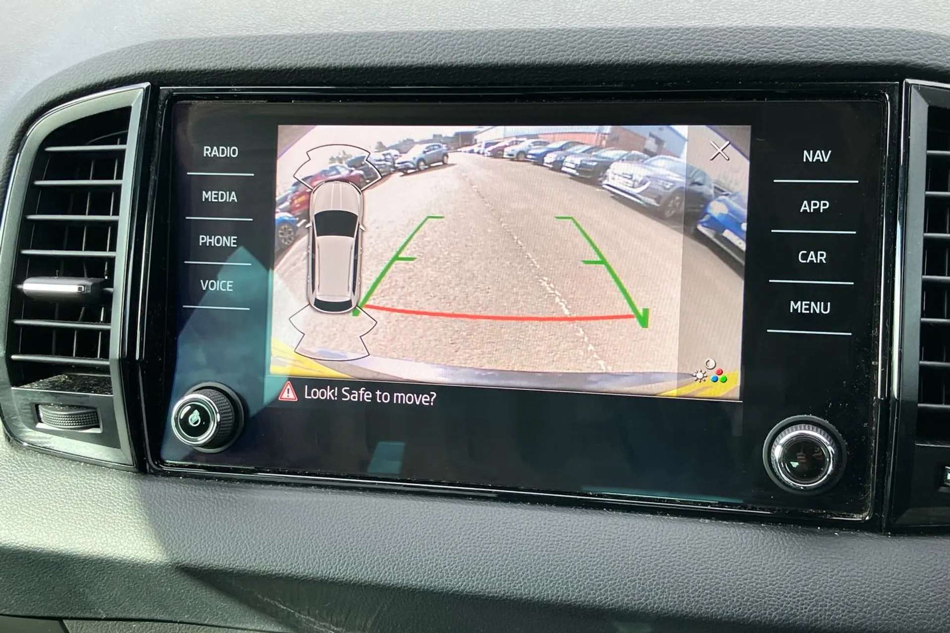 2021 SKODA KAROQ 2021 SKODA KAROQ