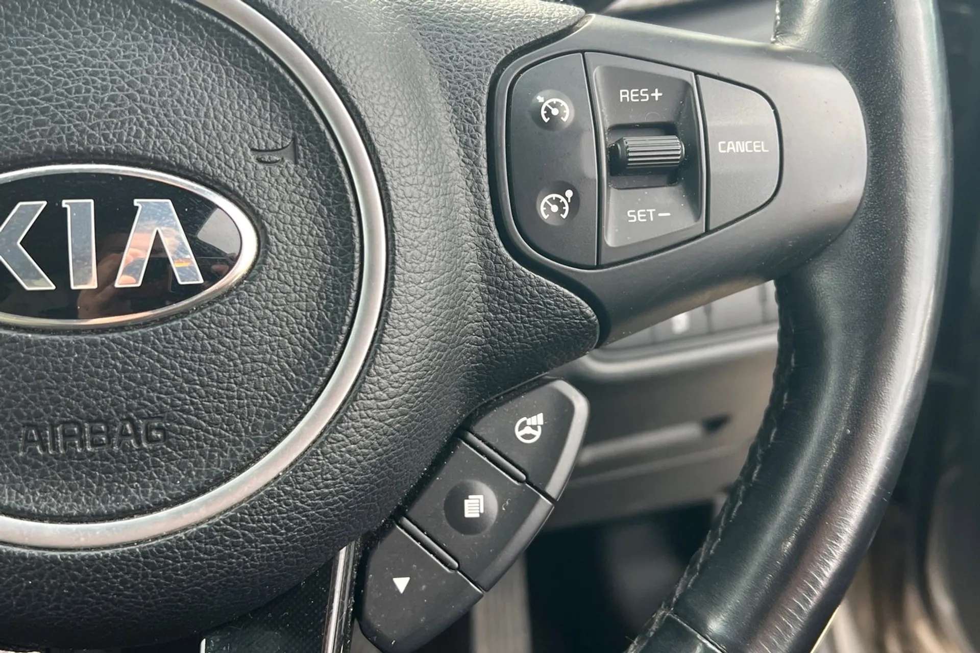 2018 KIA CARENS 2018 KIA CARENS