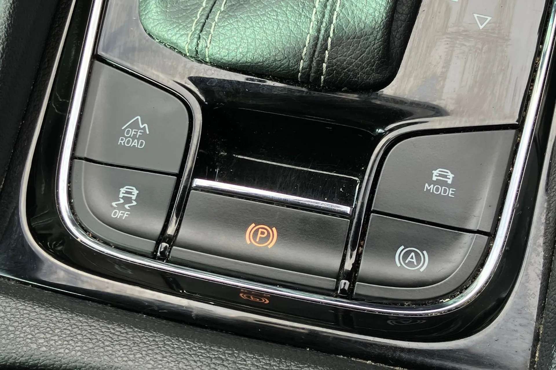 2021 SKODA KAROQ 2021 SKODA KAROQ