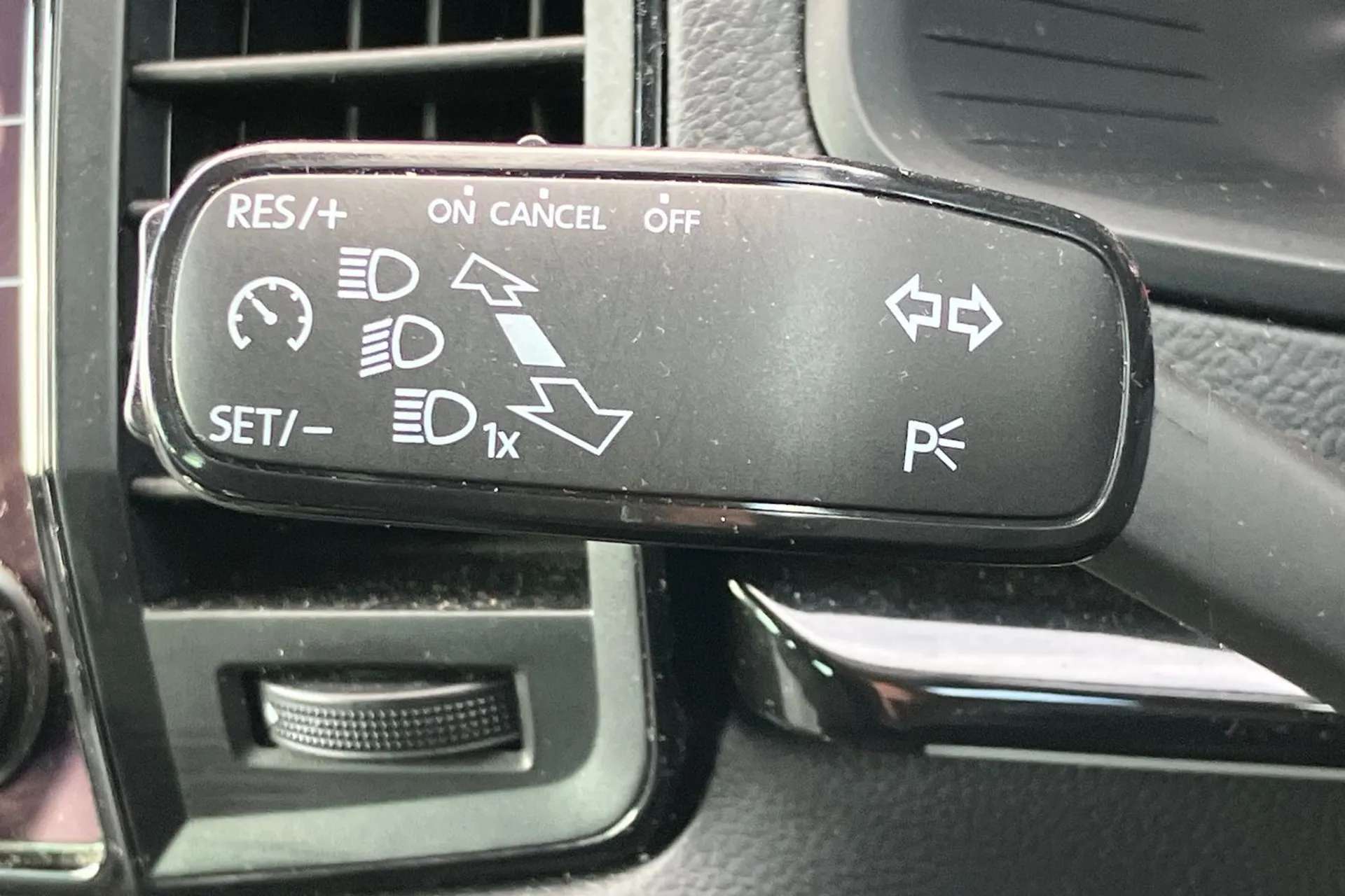 2021 SKODA KAROQ 2021 SKODA KAROQ