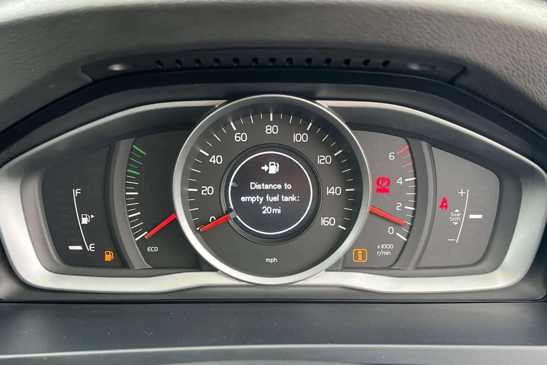 2016 VOLVO V60 2016 VOLVO V60