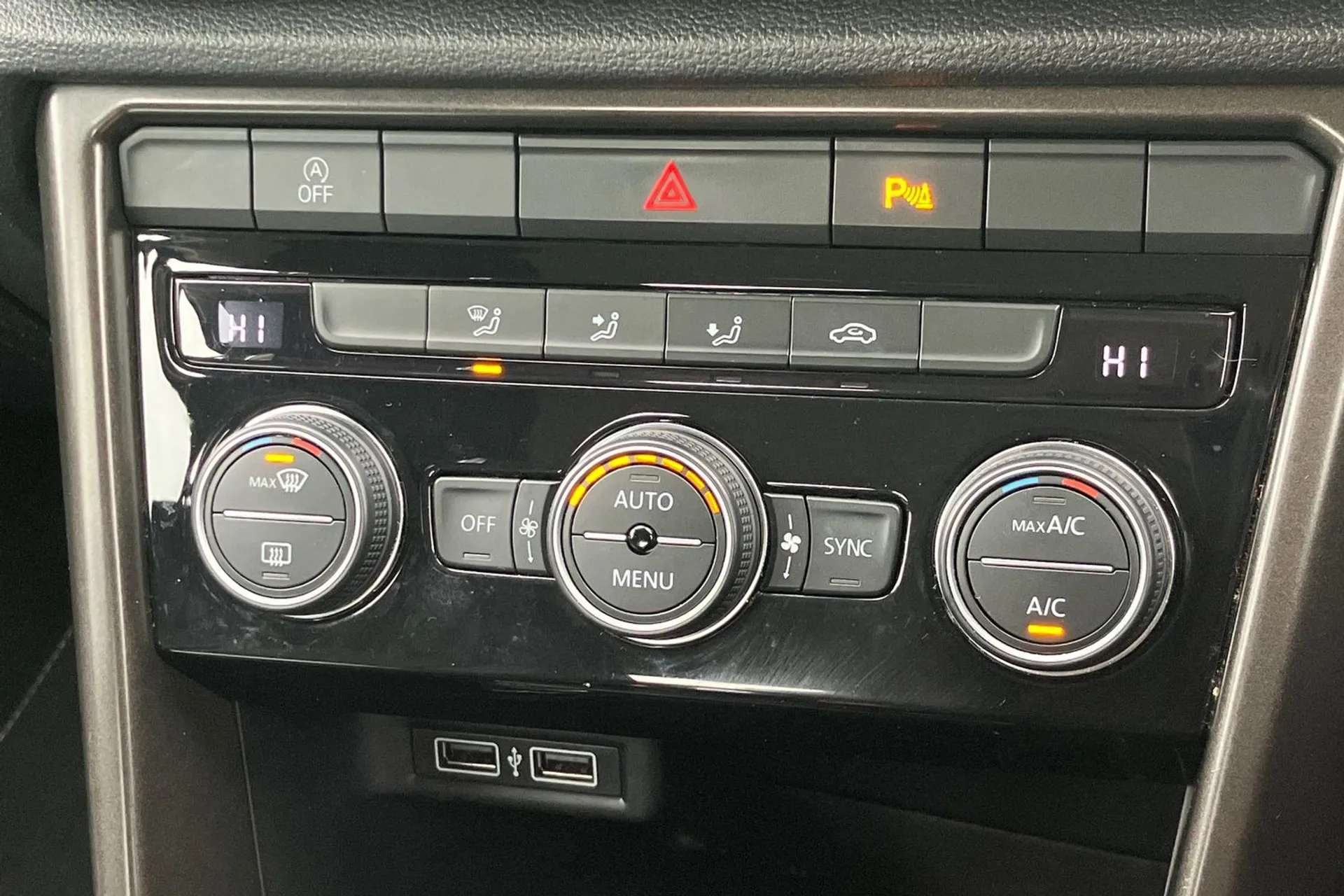 2019 VOLKSWAGEN T-ROC 2019 VOLKSWAGEN T-ROC