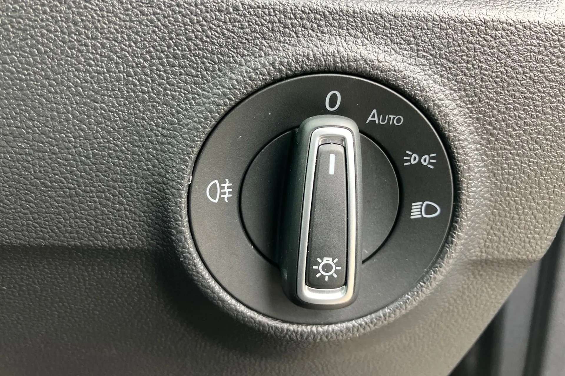 2019 VOLKSWAGEN T-ROC 2019 VOLKSWAGEN T-ROC