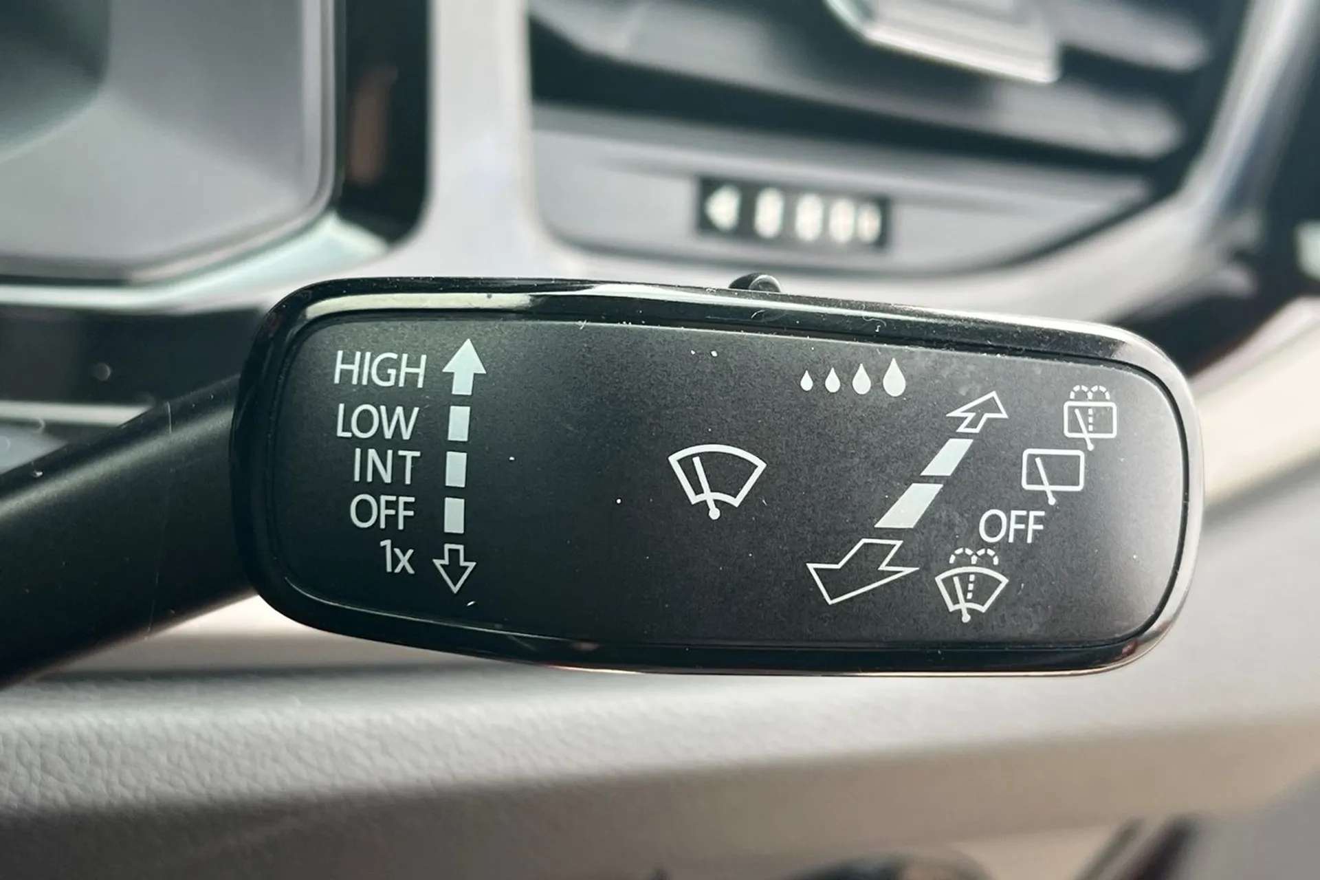 2019 VOLKSWAGEN POLO 2019 VOLKSWAGEN POLO