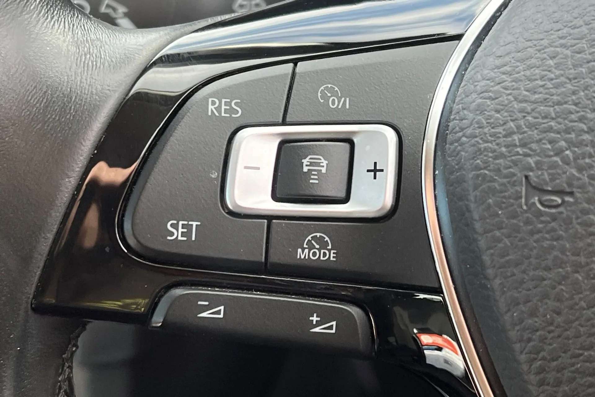 2017 VOLKSWAGEN GOLF 2017 VOLKSWAGEN GOLF