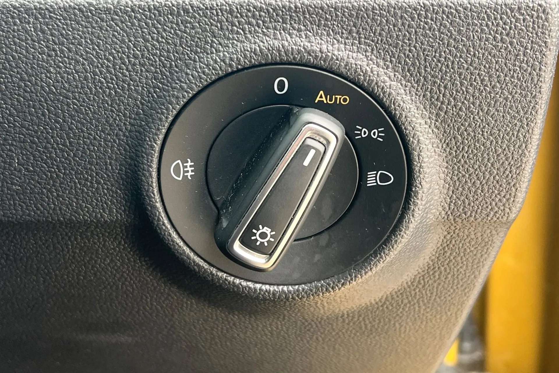 2020 VOLKSWAGEN T-ROC 2020 VOLKSWAGEN T-ROC