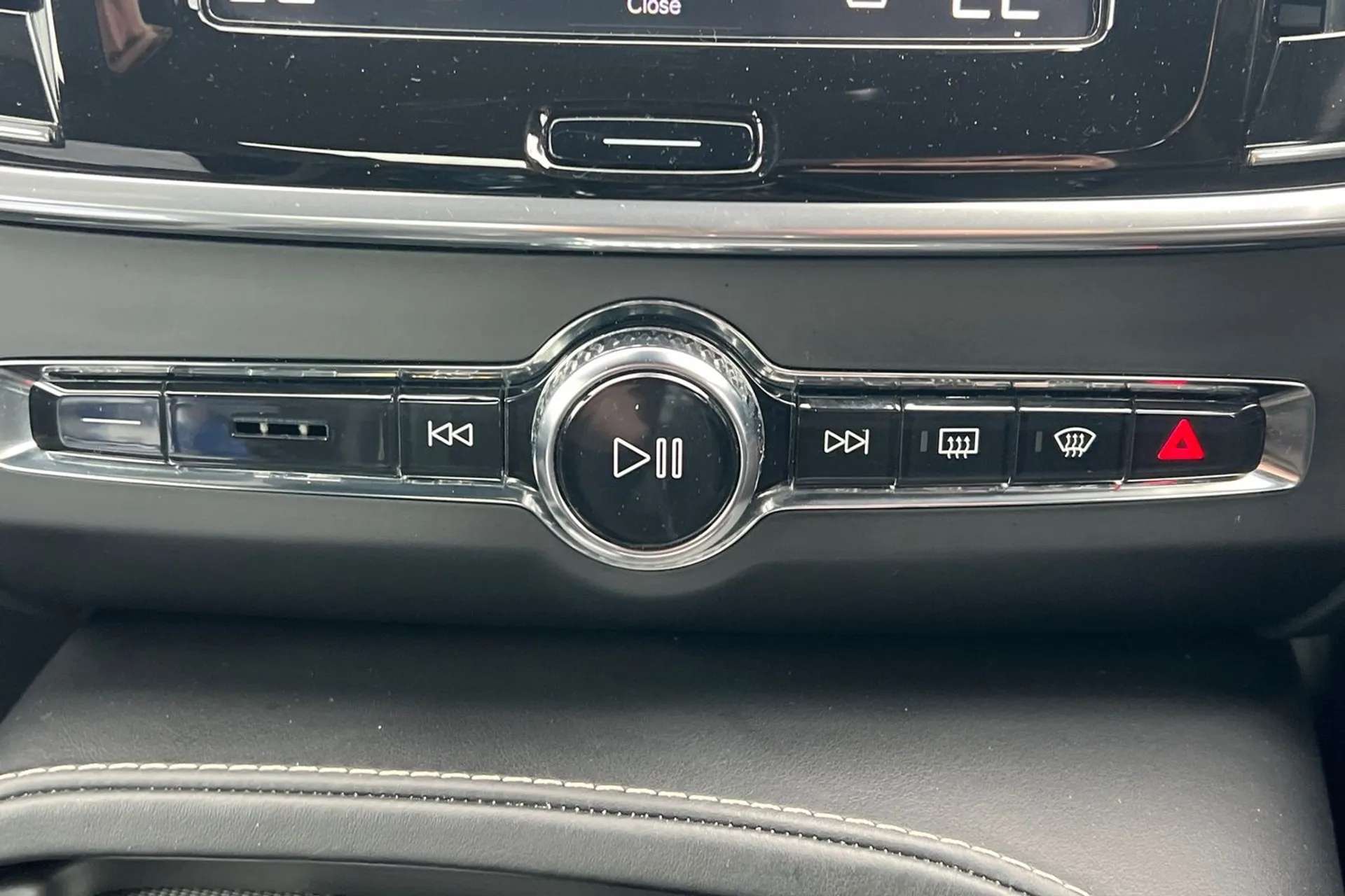 2019 VOLVO S90 2019 VOLVO S90