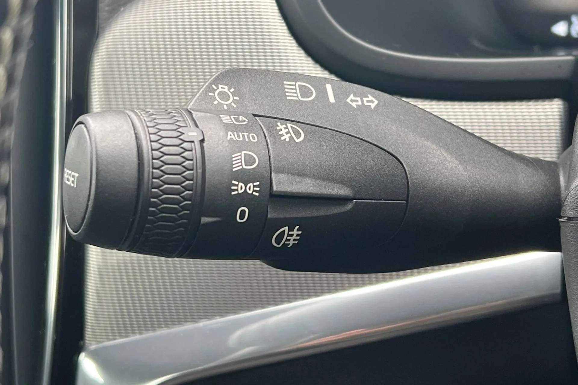 2019 VOLVO S90 2019 VOLVO S90