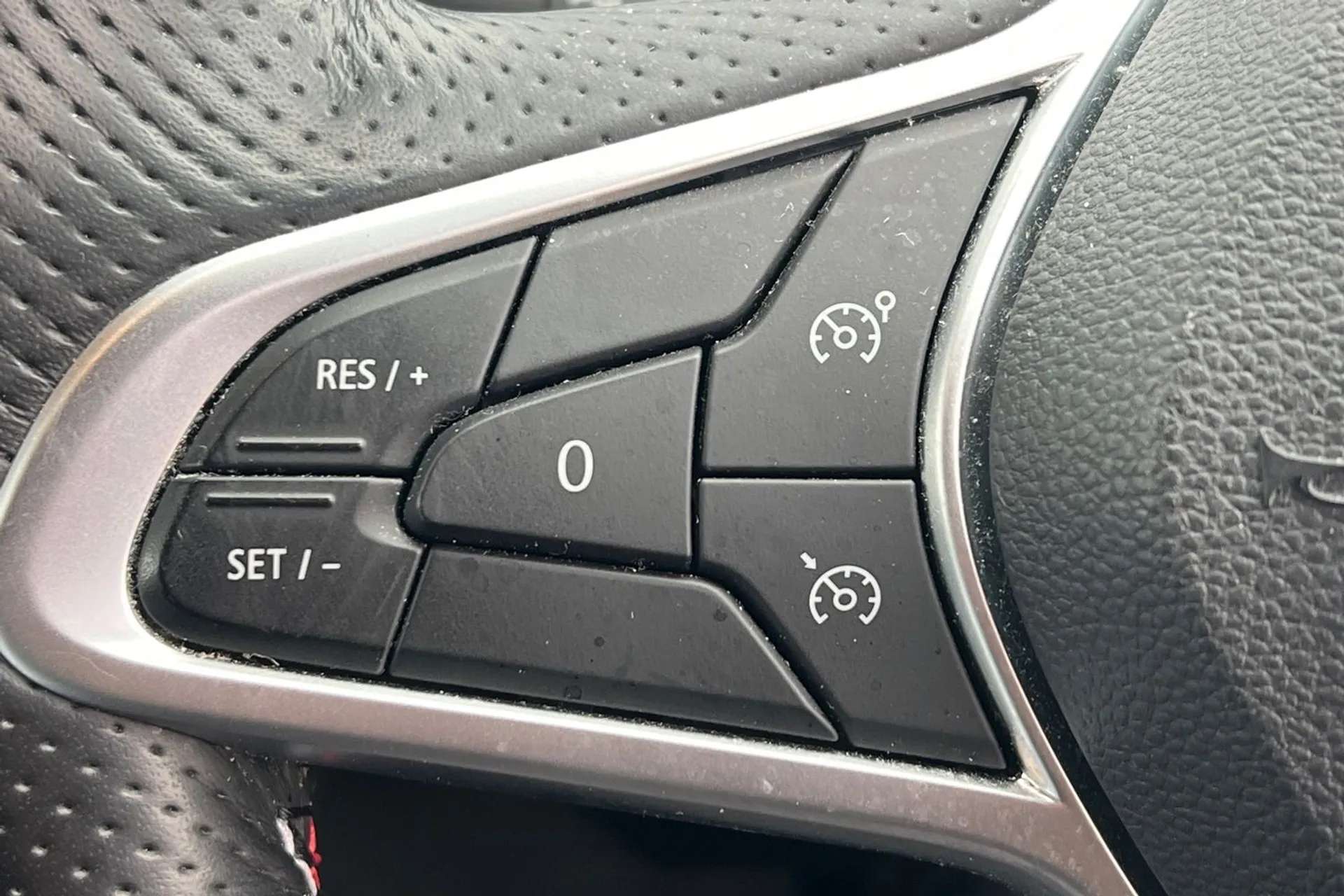 2022 RENAULT CLIO 2022 RENAULT CLIO